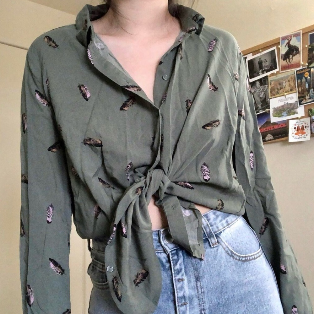 H&M size 2 Green with flower details